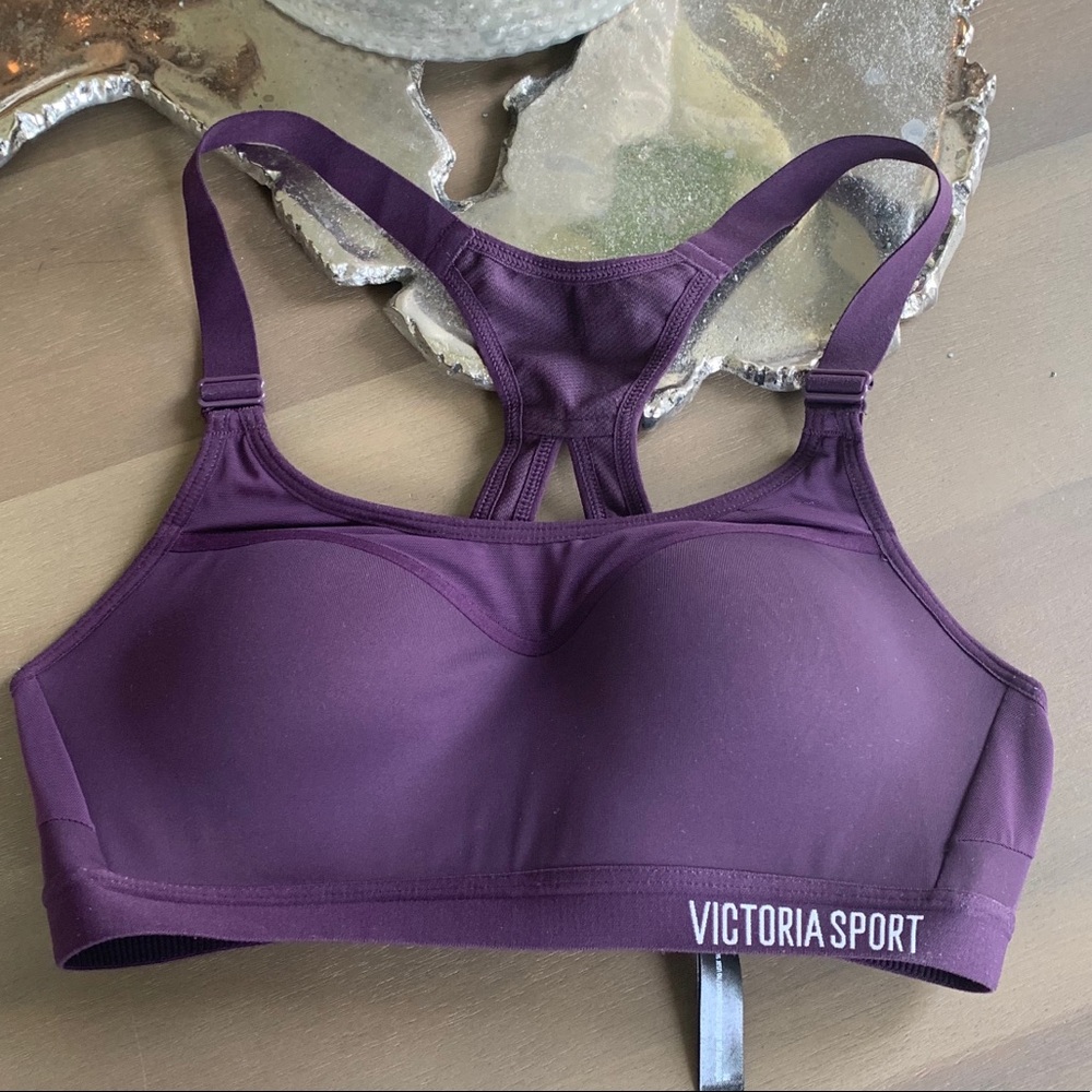 Victoria’s Secret sports bra 34B